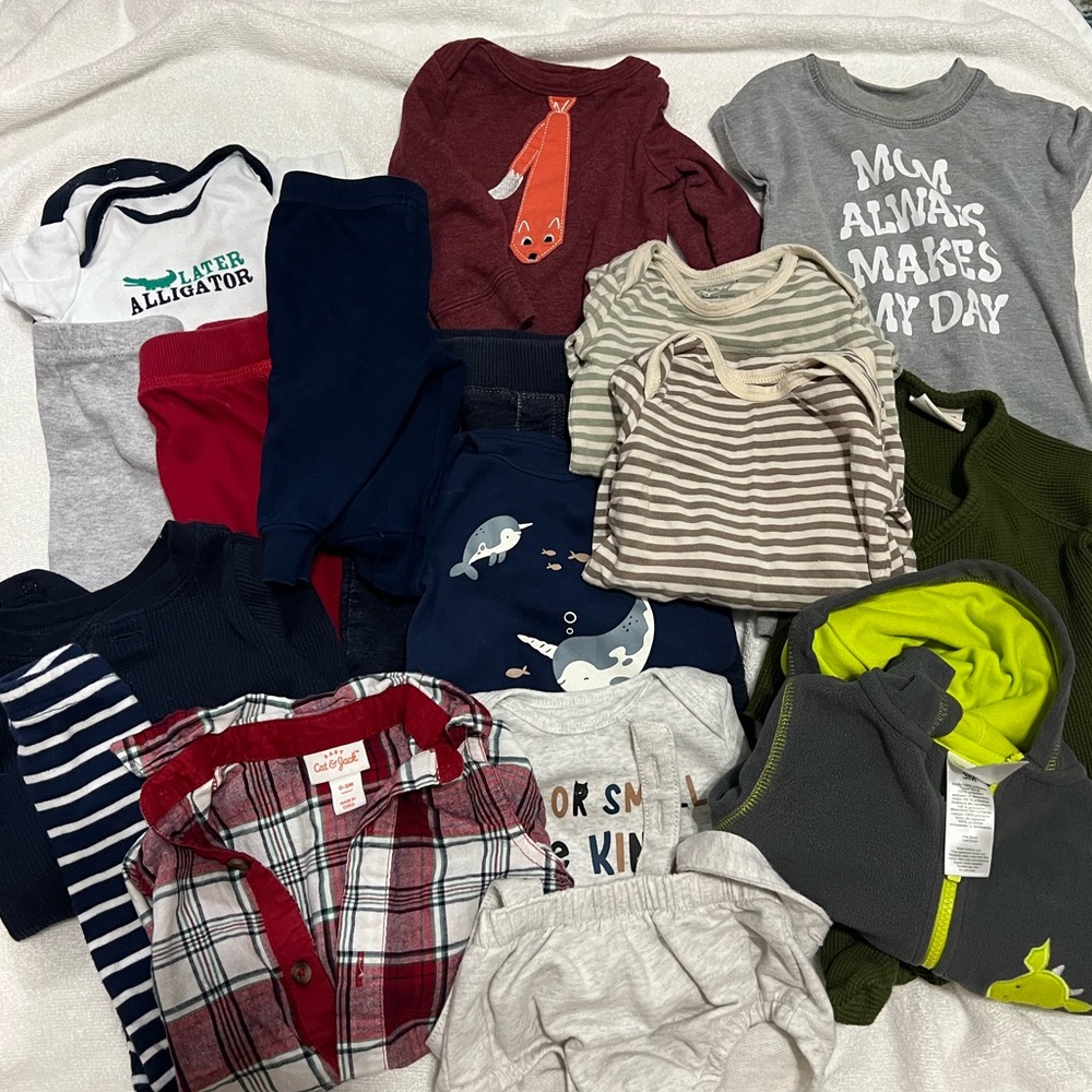 Lot of boys clothes 0-3 months